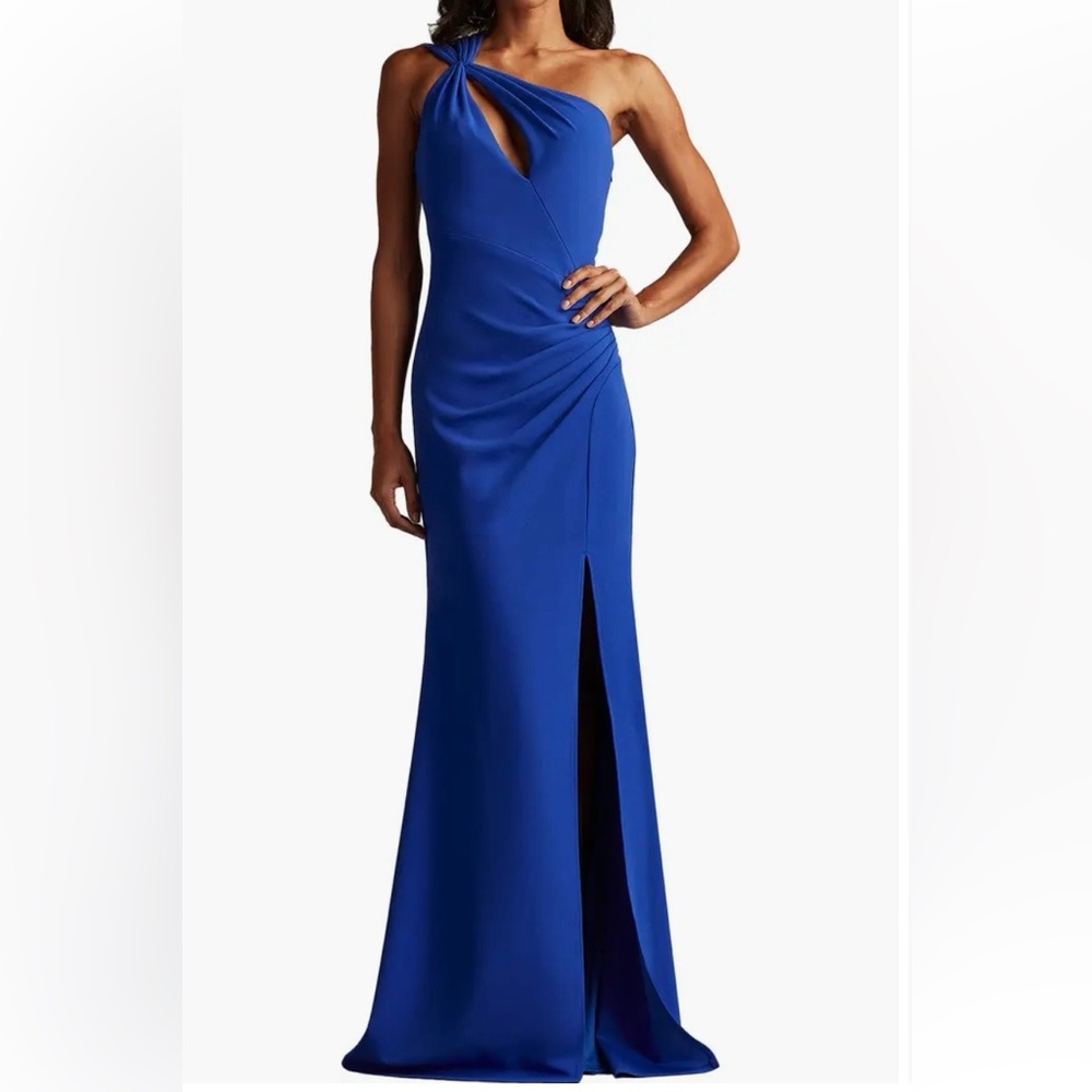 Tadashi Shoji Twist Detail One Shoulder Gown